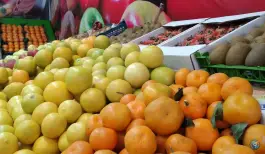 میوه و صیفی جات نوبهار خواجه عمید اصفهان