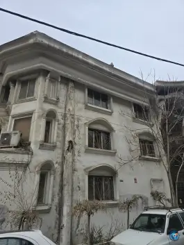 عکس ساختمان آدم و حوا، محله هروی حسین آباد، تهران 3