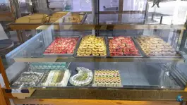 عکس شیرینی سرای قصر شهر، محله امیر عرب، اصفهان 10