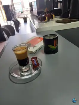 کافه مون، بلوار امام رضا، بافت
