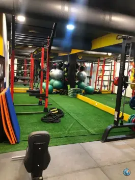 عکس باشگاه ورزشی بانوان وستا، محله امامت، تهران 1