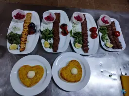 عکس رستوران و نان داغ کباب داغ البرز، کوی سرجنگلداری، زنجان 4