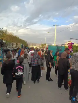 بازارچه جمعه ها، ریحانه (محله جانبازان)، شیراز