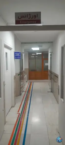 عکس بیمارستان دکتر مجیبیان، محله نیایش، یزد 3