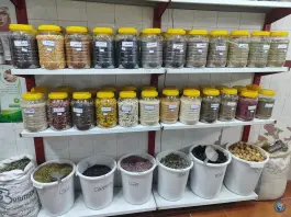 عکس عطاری مرادی، محله لاوان، شیراز 3