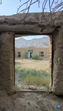 عکس دبیرستان حسینی برز نطنز 3