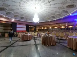عکس تالار صفا، محله بهار آزادی، اصفهان 3