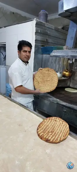 عکس نان بربری شاهین ویلا کرج 2
