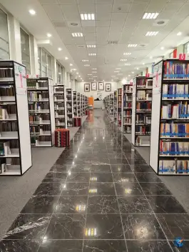 عکس های کتابخانه عمومی شهید آیت الله دستغیب، محله شهرداری، شیراز