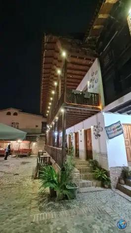 عکس رستوران عمارت منوچهری الهی مقدم آمل 9