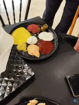 عکس فست فود هانتر پاسداران تهران 4