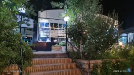 عکس عمارت چهار باغ باغ بهادران لنجان 4