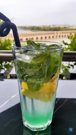 عکس کافه سینما سکانس، محله شهید مطهری، اصفهان 2