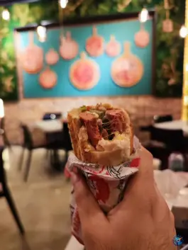 عکس فست فود بیت تهران، محله پیروزی 9