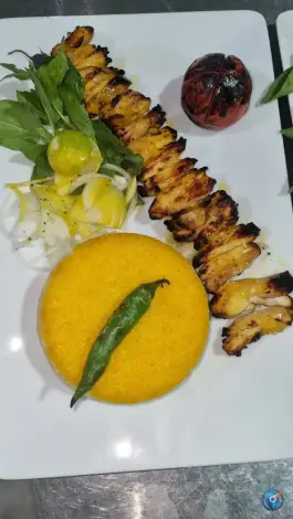 سفره خانه گل خورشید، پاسداران، تهران
