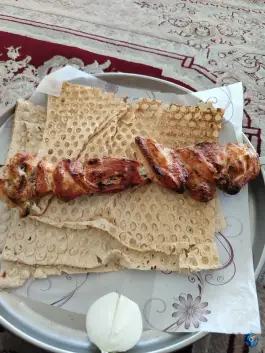 عکس رستوران یاس سفید درب گنبد 2