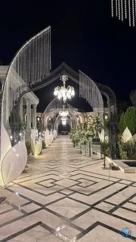 عکس عمارت سفید، سفید، فردیس 7