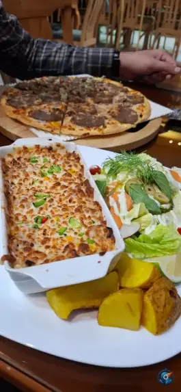 عکس پیتزا کروژ، محله هنرستان، مشهد 5