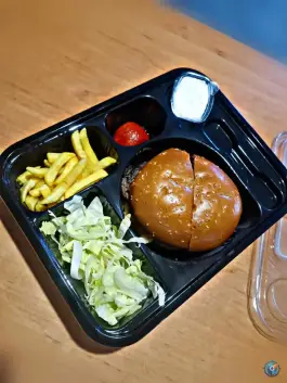 بمب مهران، گلستان، تهران