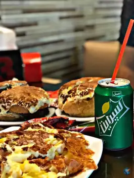 عکس پیتزا ساندویچی جگوار، محله هشت شهریور، ارومیه 8