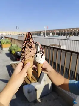 عکس آبمیوه و بستنی بار، میدان امام علی، اصفهان 2