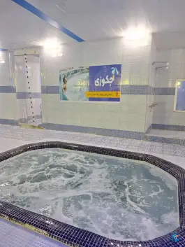 عکس استخر و سونای کریم خان، محله نفت سیاه، ملایر 4