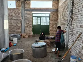 عکس آشپزخانه مسجدصاحب الزمان دهنه نودژ منوجان 3