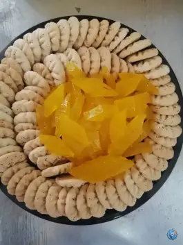 عکس نان شیرینی و یوخه تارا، محله ی غدیر شمالی، شیراز 2