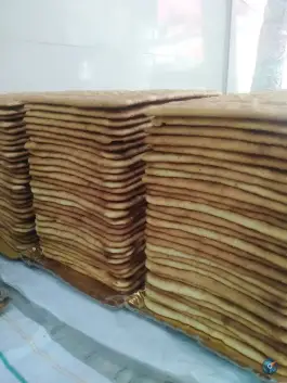 عکس نان یوخه و نان شیرینی شاهکار، محله پاسارگاد شیراز 3