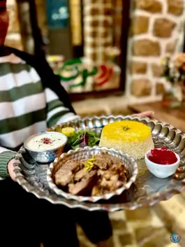 عکس های کافه رستوران عشایری ردمونت، قزل ارسلان، شیراز