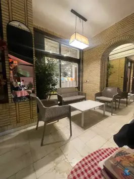 عکس کافه شهر کتاب اصفهان، محله مستهلک 4