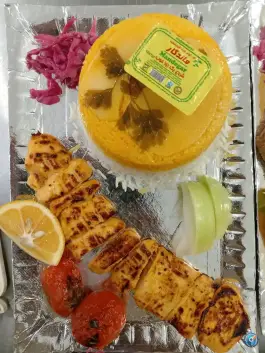 عکس رستوران و بیرون بر چهلستون، دوراهک، دیر 3