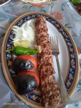 کبابی رهگذر سید، بزرگراه شهید قاسم سلیمانی، بناب