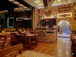رستوران مسینه، محله دانشگاه تهران، شهر تهران