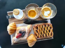 عکس نان و شیرینی گنتوم، کوی وحدت، شیراز 4