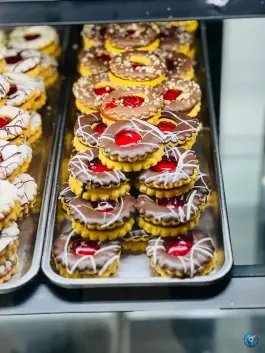 عکس شیرینی شکلات «محله مهدی آباد» اصفهان 2