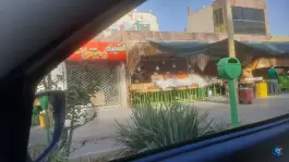 میوه فروشی وحید «برادران خدری» در محله وحید اصفهان