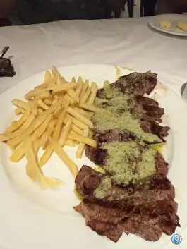 رستوران آنتروکوت، ژاله، تهران