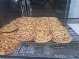 عکس بربری خراسانی و نان سبوس دار شهر نان، محله محمدشهر، کرج 2