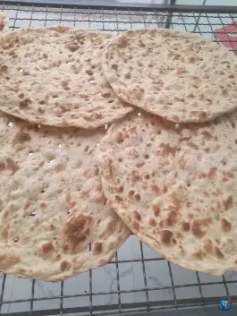 عکس بربری خراسانی و نان سبوس دار شهر نان، محله محمدشهر، کرج 5