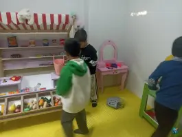 عکس خانه بازی بچه رئیس، محله مهدی آباد، شیراز 2