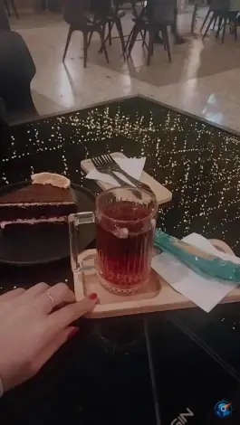 عکس عمارت دیمورا 4