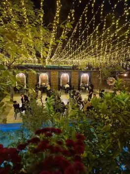 عکس عمارت دیمورا 10