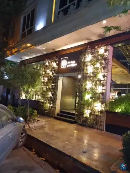 عکس دونر گاردن پاسداران 4