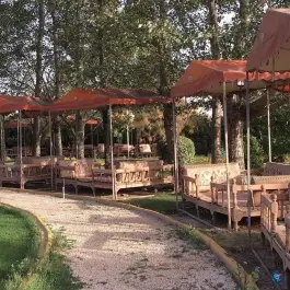 عکس رستوران باغ گلستان 2