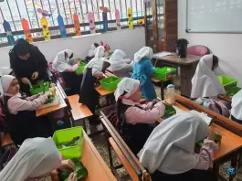 عکس مدرسه دخترانه سپیدارنیک 5
