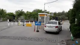 ورودی پارکینگ وکیل آباد امام رضا ۶