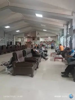 عکس سالن انتظار بیمارستان نفت 2