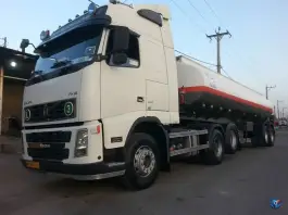 عکس پارکینگ تریلی های حامل مواد سوختنی شرکت نفت انبار شهید بیخوش 2
