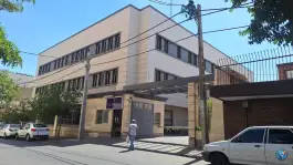 عکس پلی کلینیک آزادی صنعت نفت 1